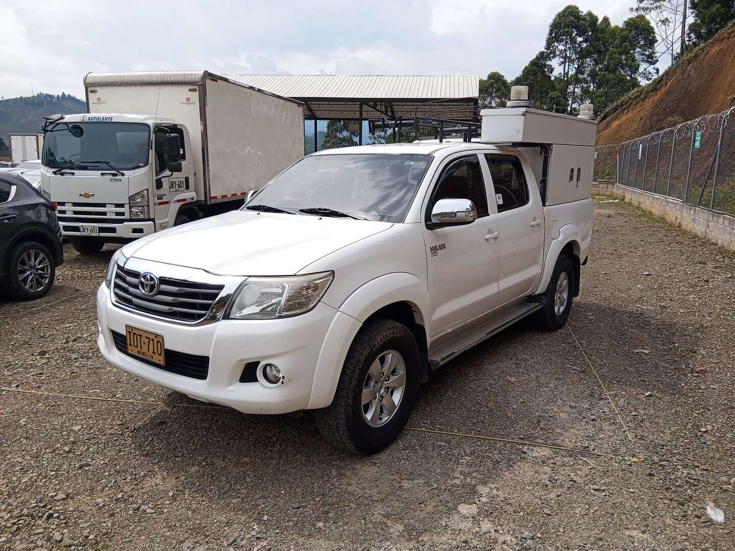 Toyota - Hilux - 2016