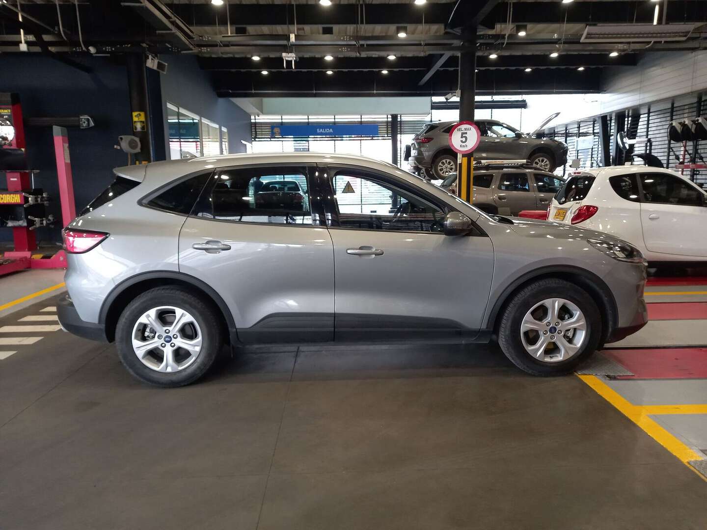 Ford - Escape - 2021