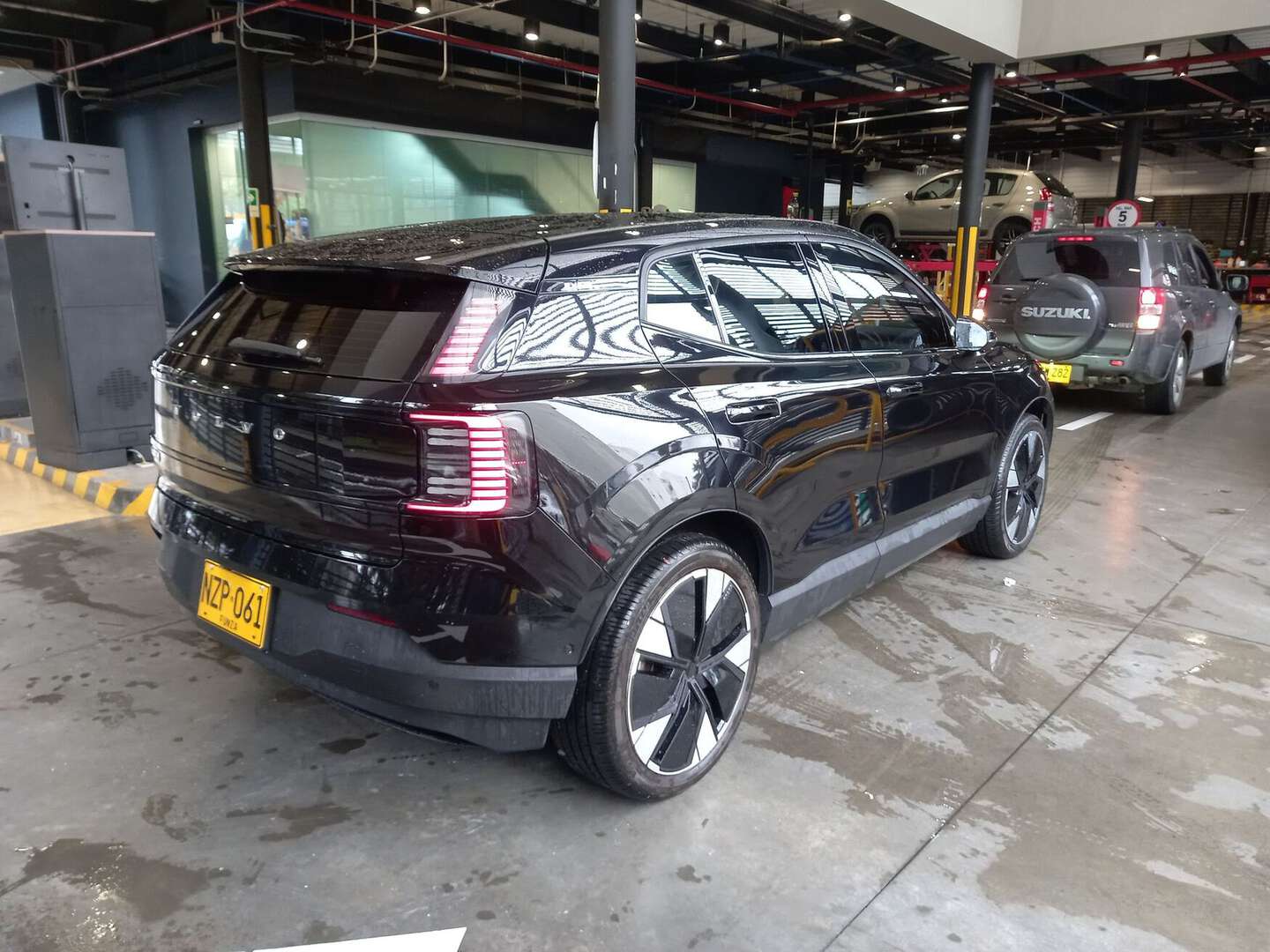 Volvo - XC30 - 2025