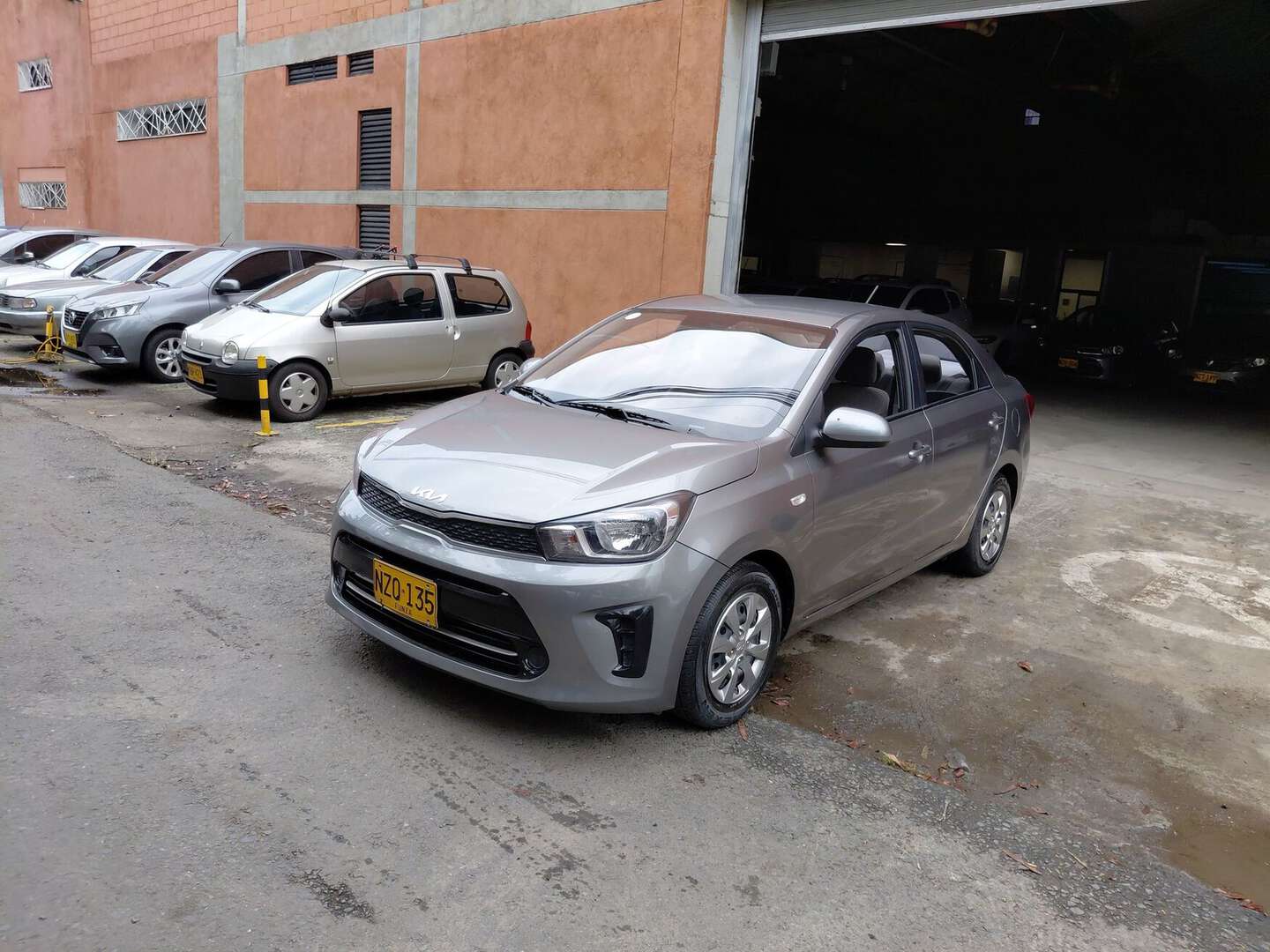 Kia - Soluto - 2025