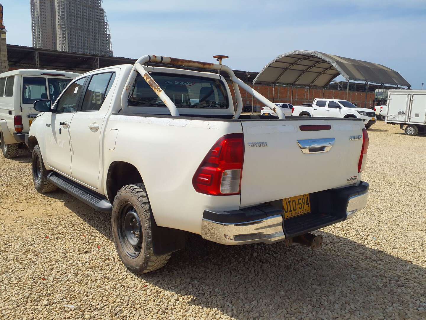 Toyota - Hilux - 2021