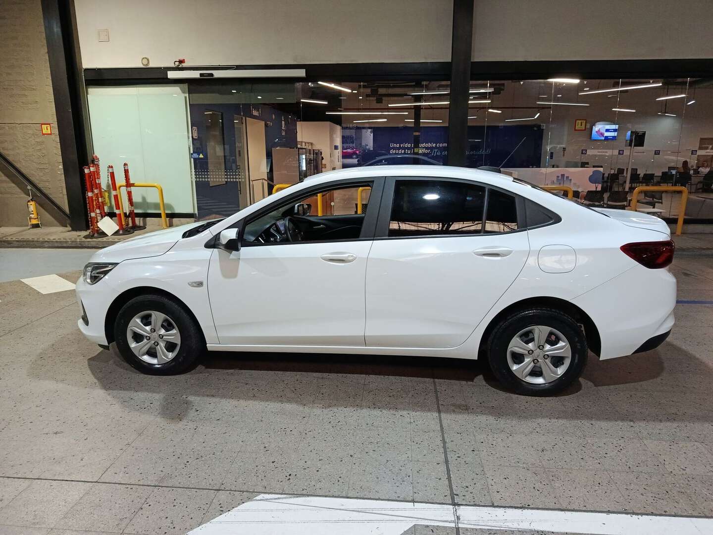 Chevrolet - Onix - 2025