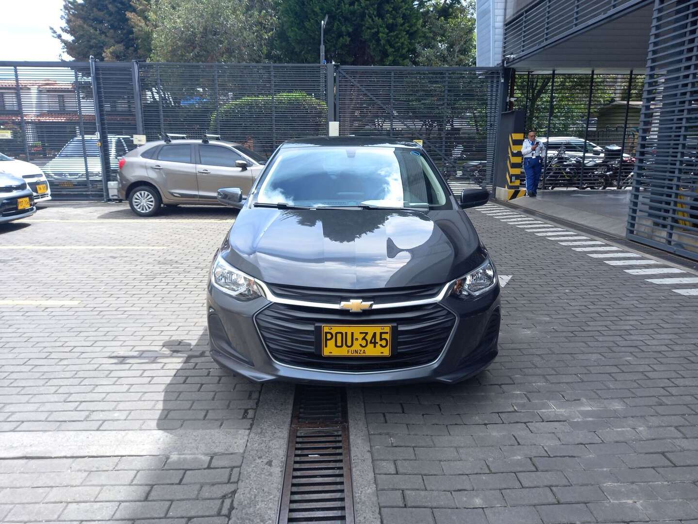Chevrolet - Onix - 2025