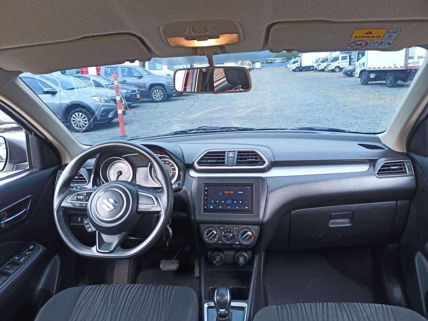 Suzuki - Swift - 2023