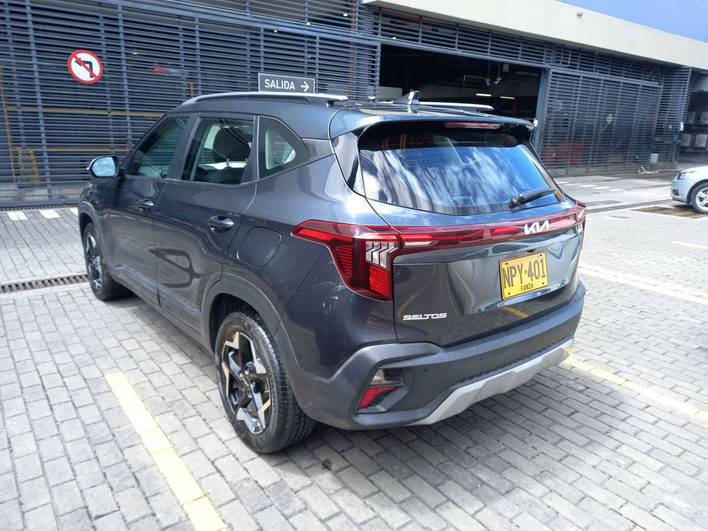 Kia - Seltos - 2025