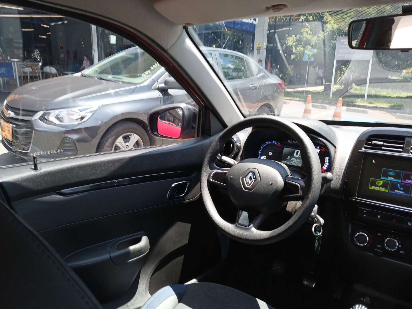 Renault - Kwid - 2025