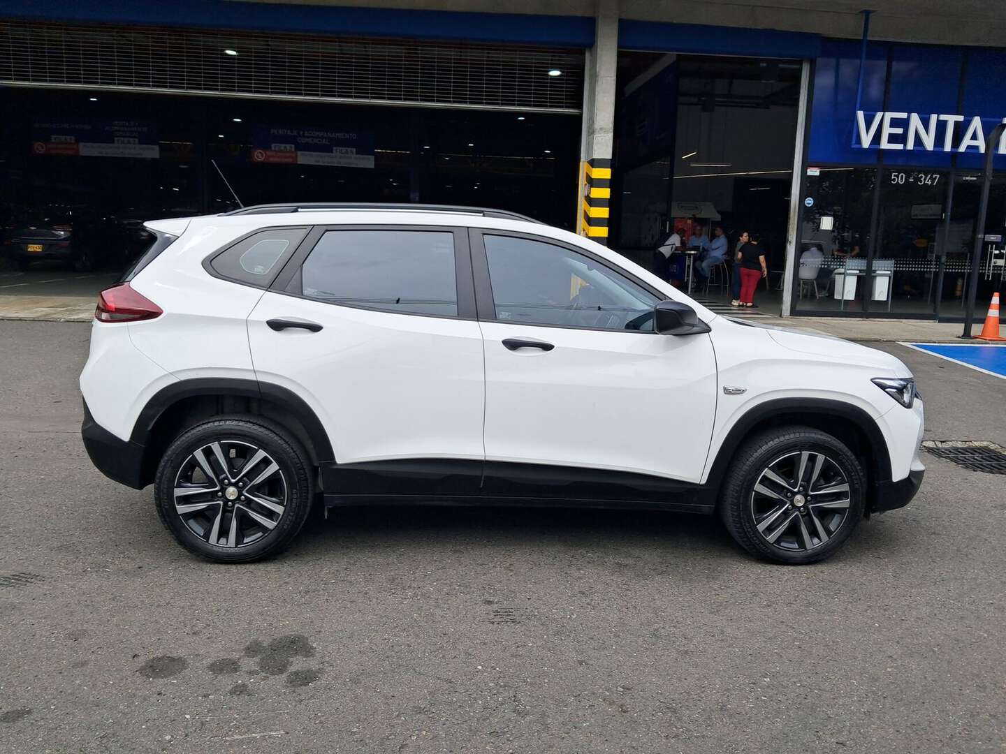 Chevrolet - Tracker - 2025