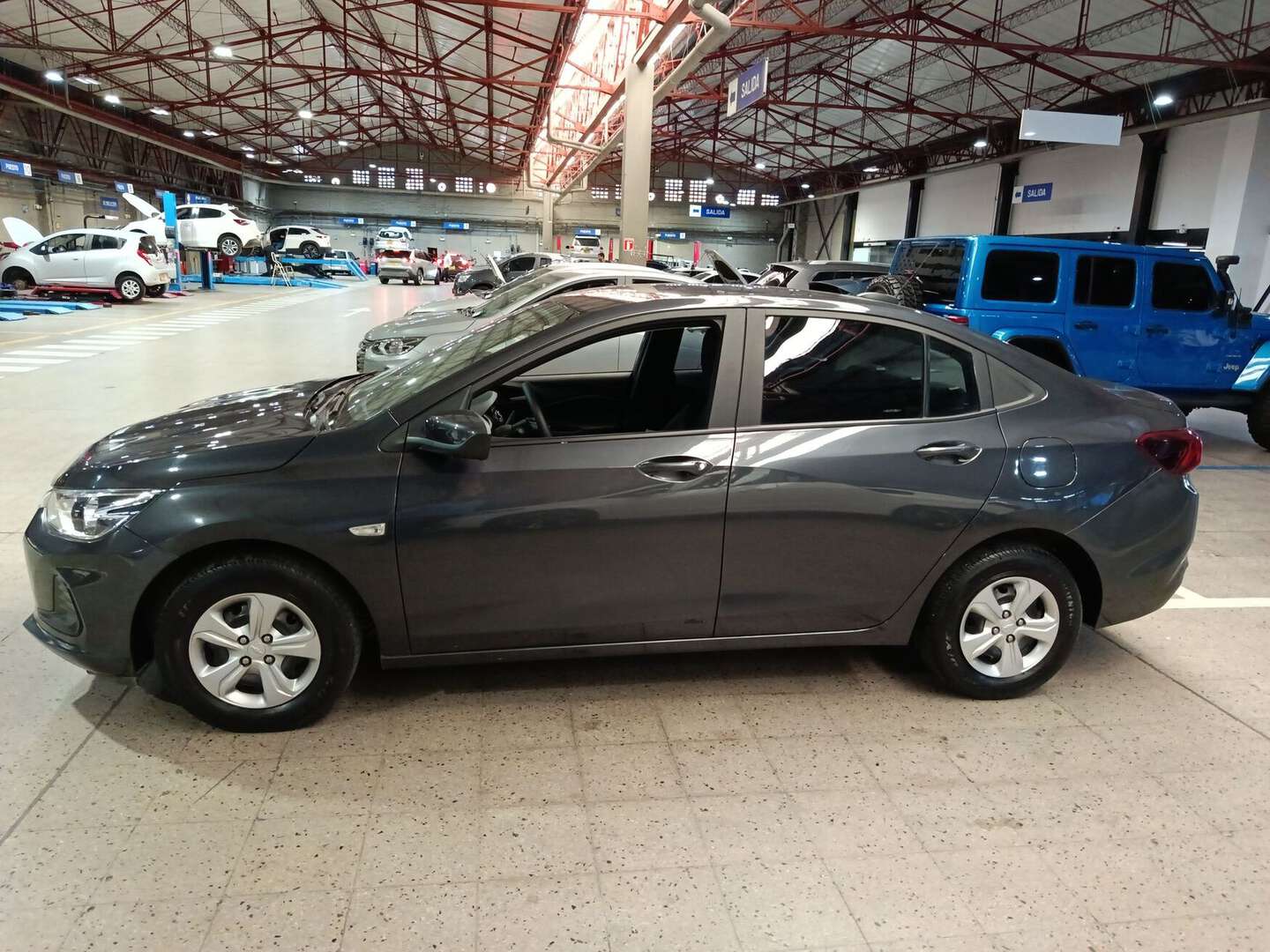 Chevrolet - Onix - 2025