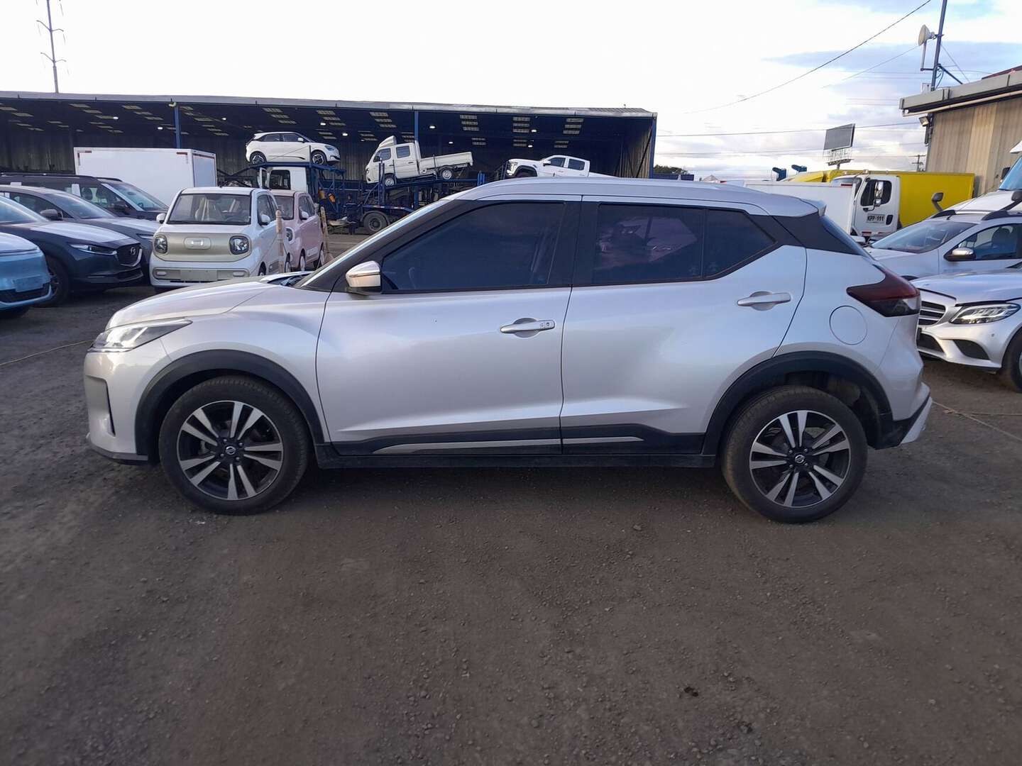 Nissan - Kicks - 2022