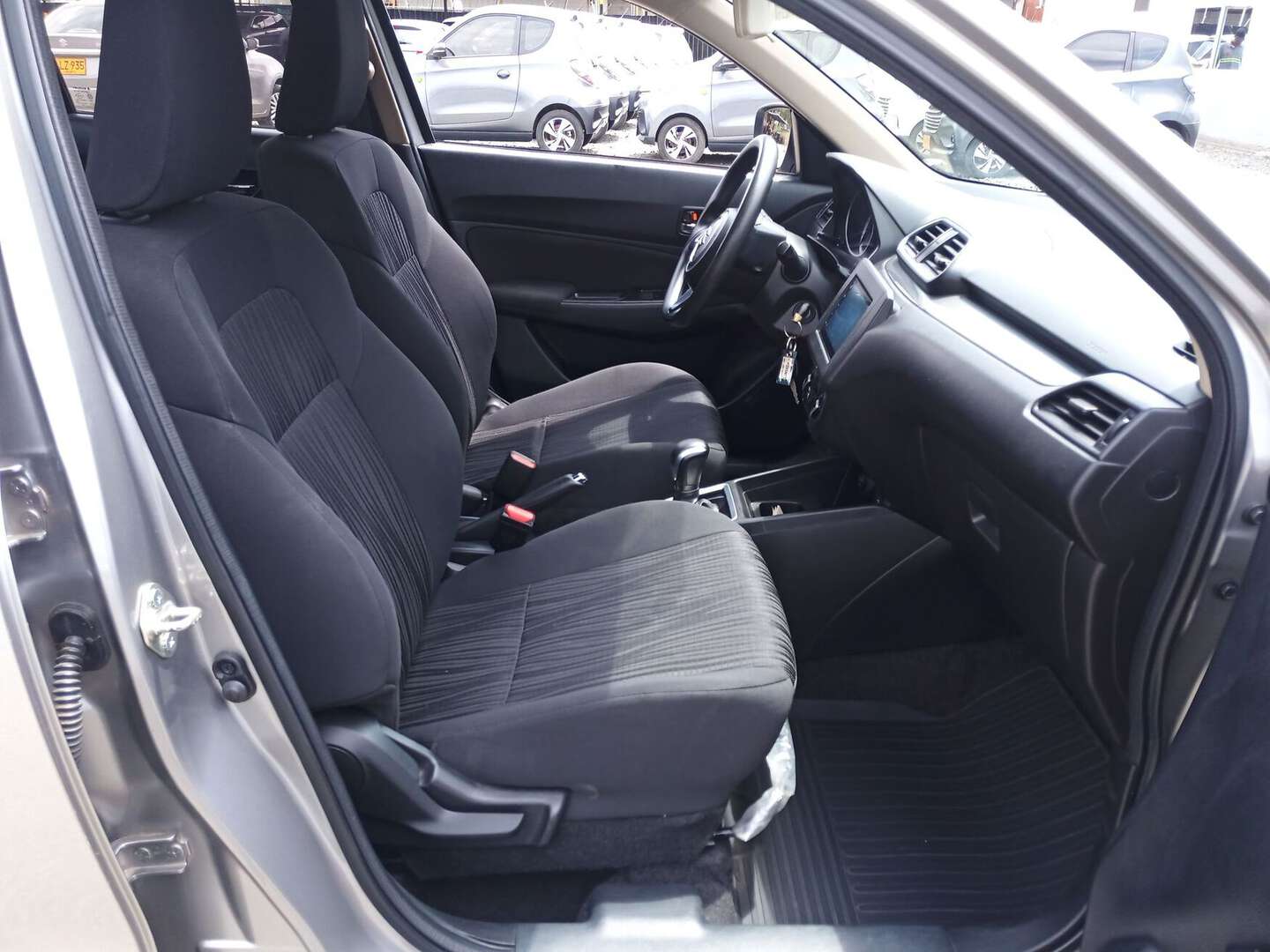 Suzuki - Swift - 2023