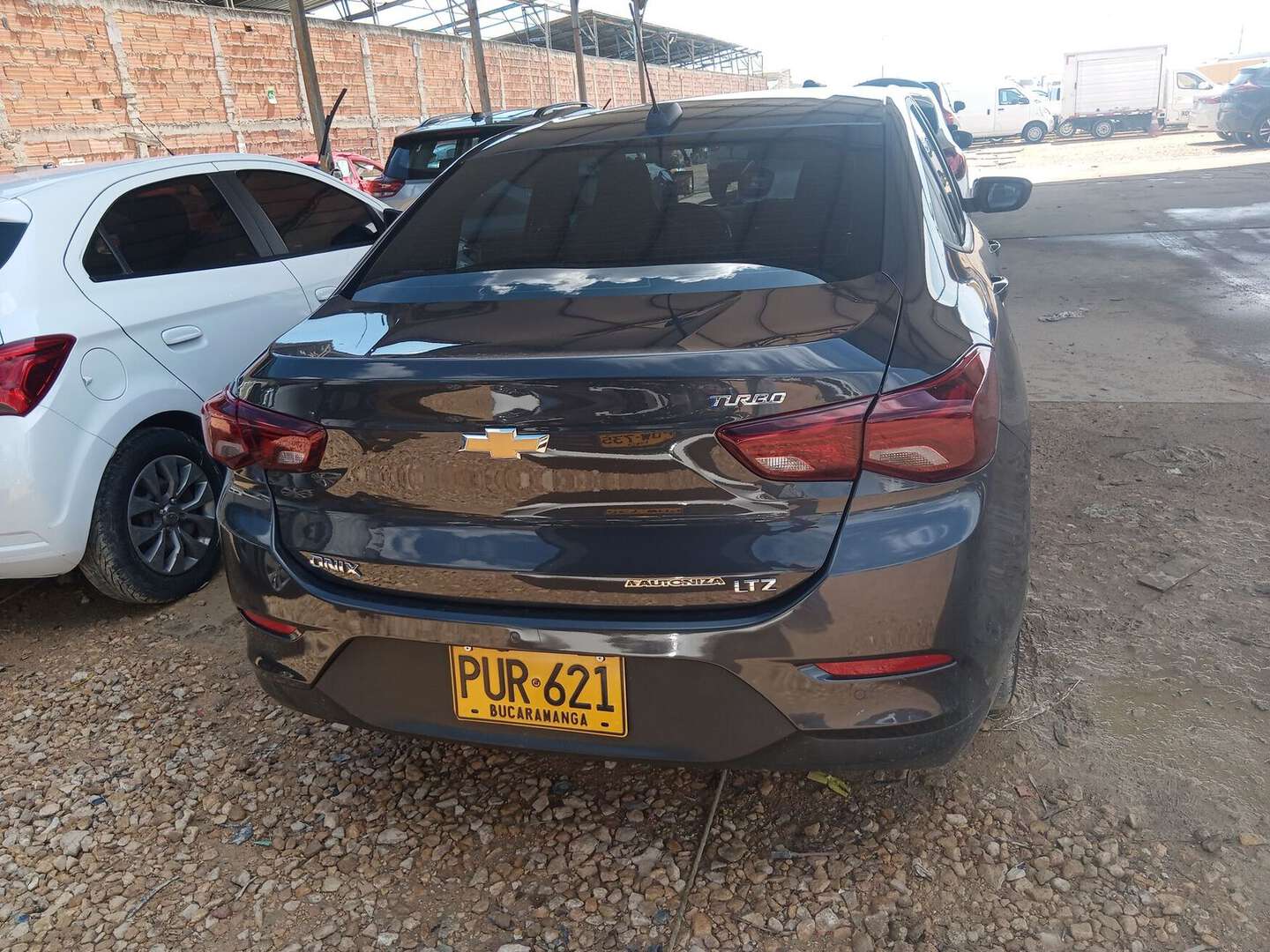 Chevrolet - Onix - 2025