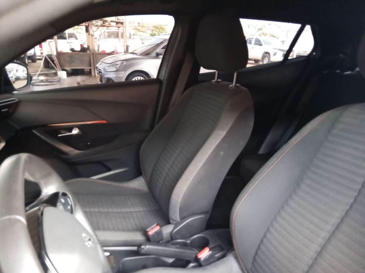 Peugeot - 2008 - 2023