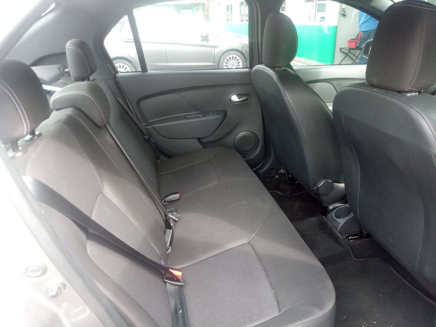 Renault - Logan - 2026