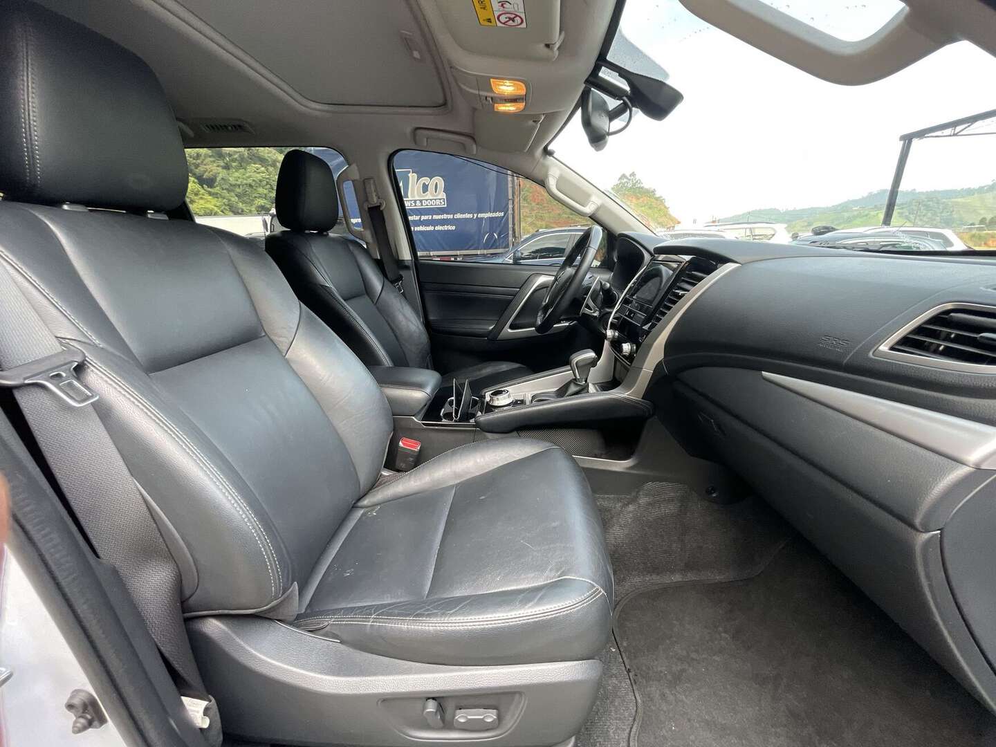 Mitsubishi - Montero Sport - 2021