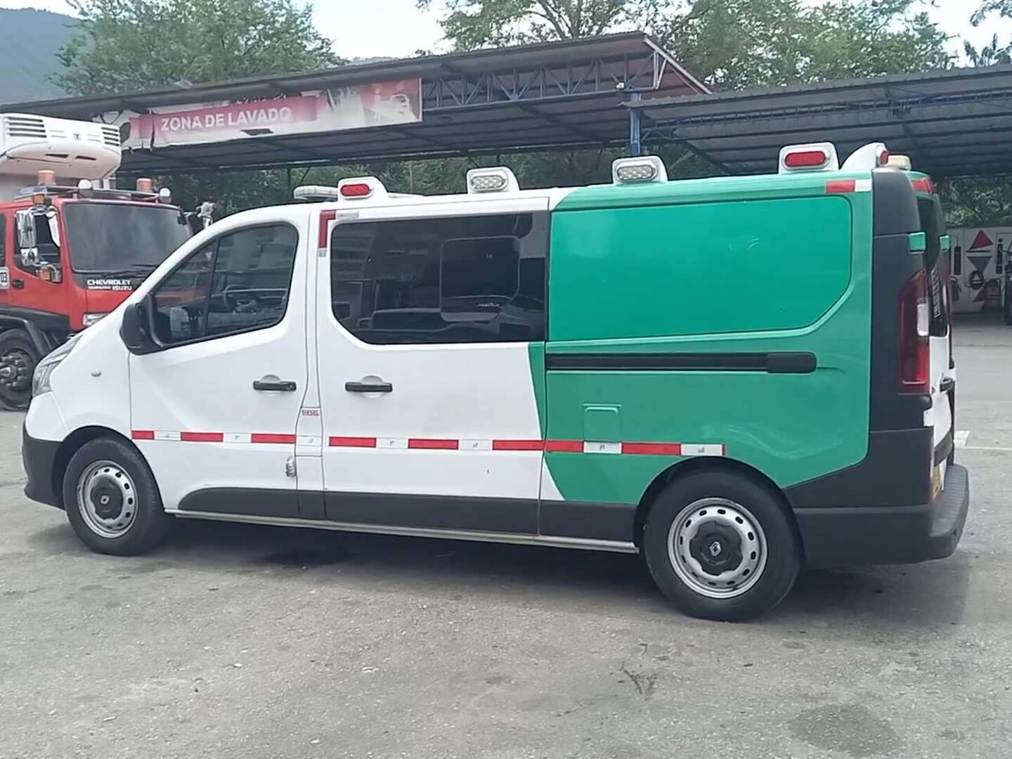 Renault - Trafic - 2021