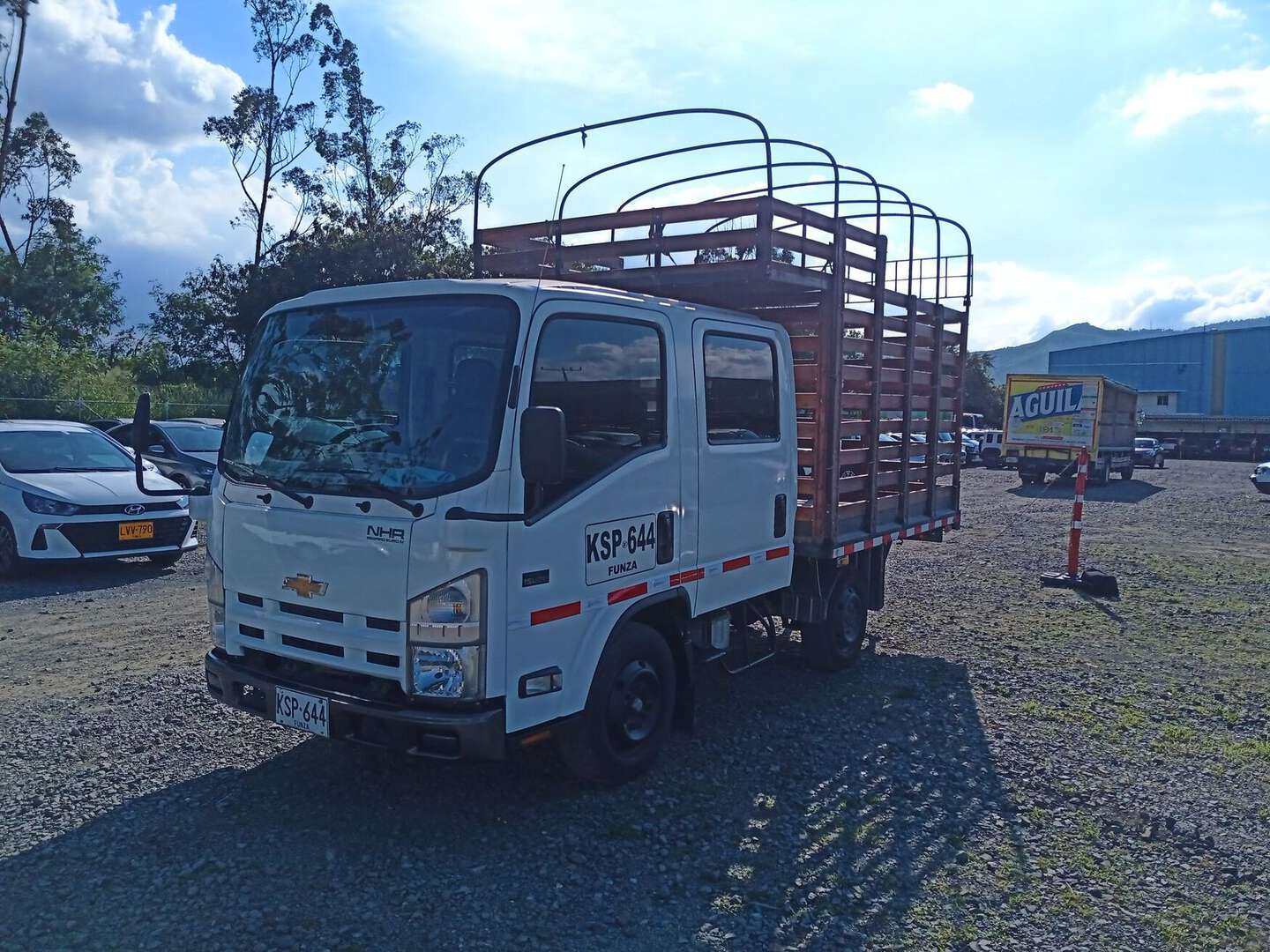 Chevrolet - NHR Doble - 2022