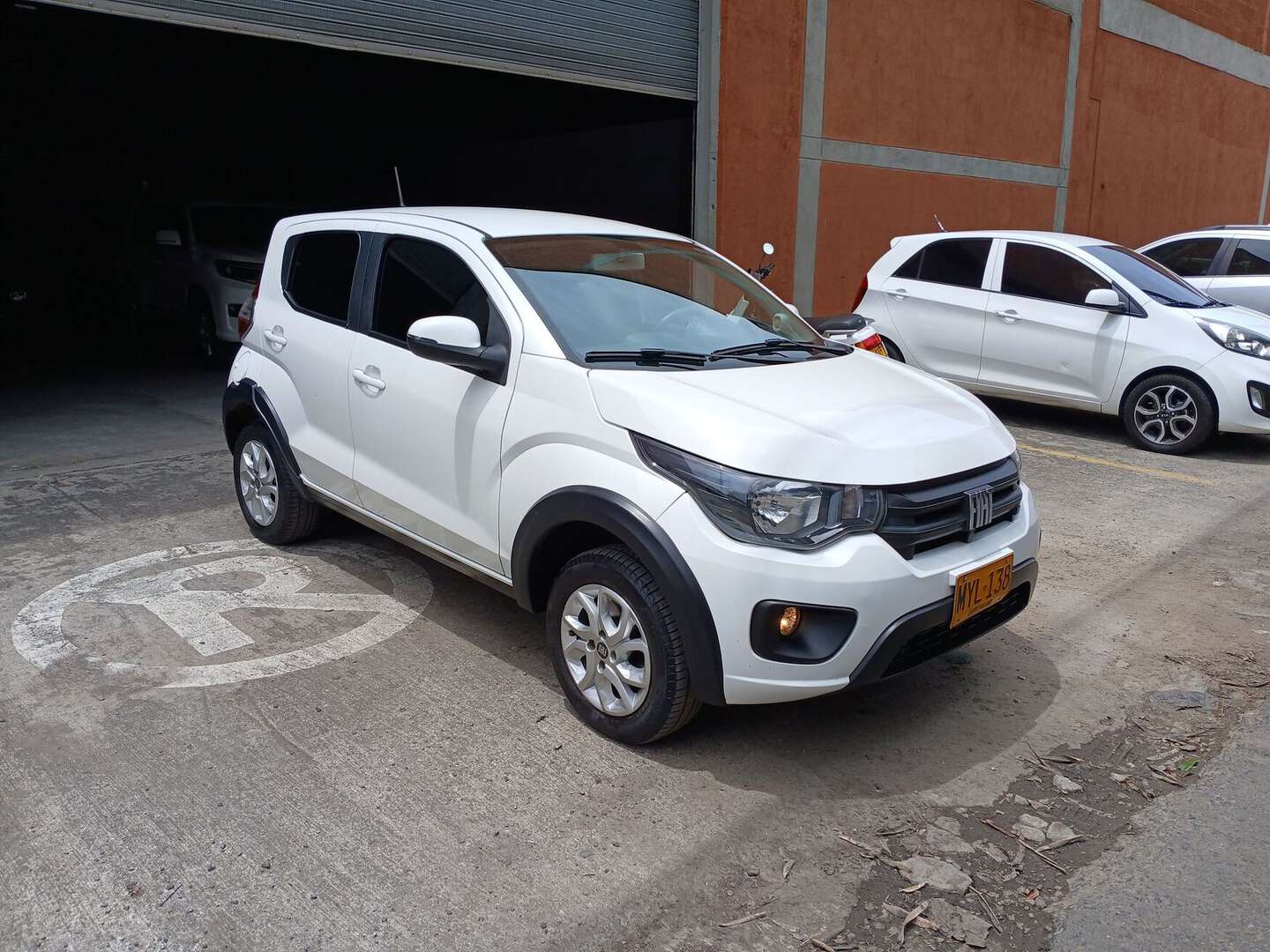 Fiat - Mobi - 2024