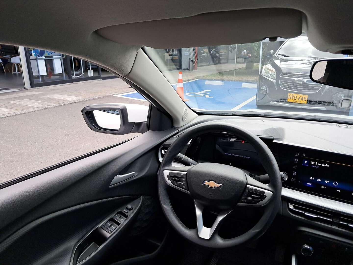 Chevrolet - Onix - 2026