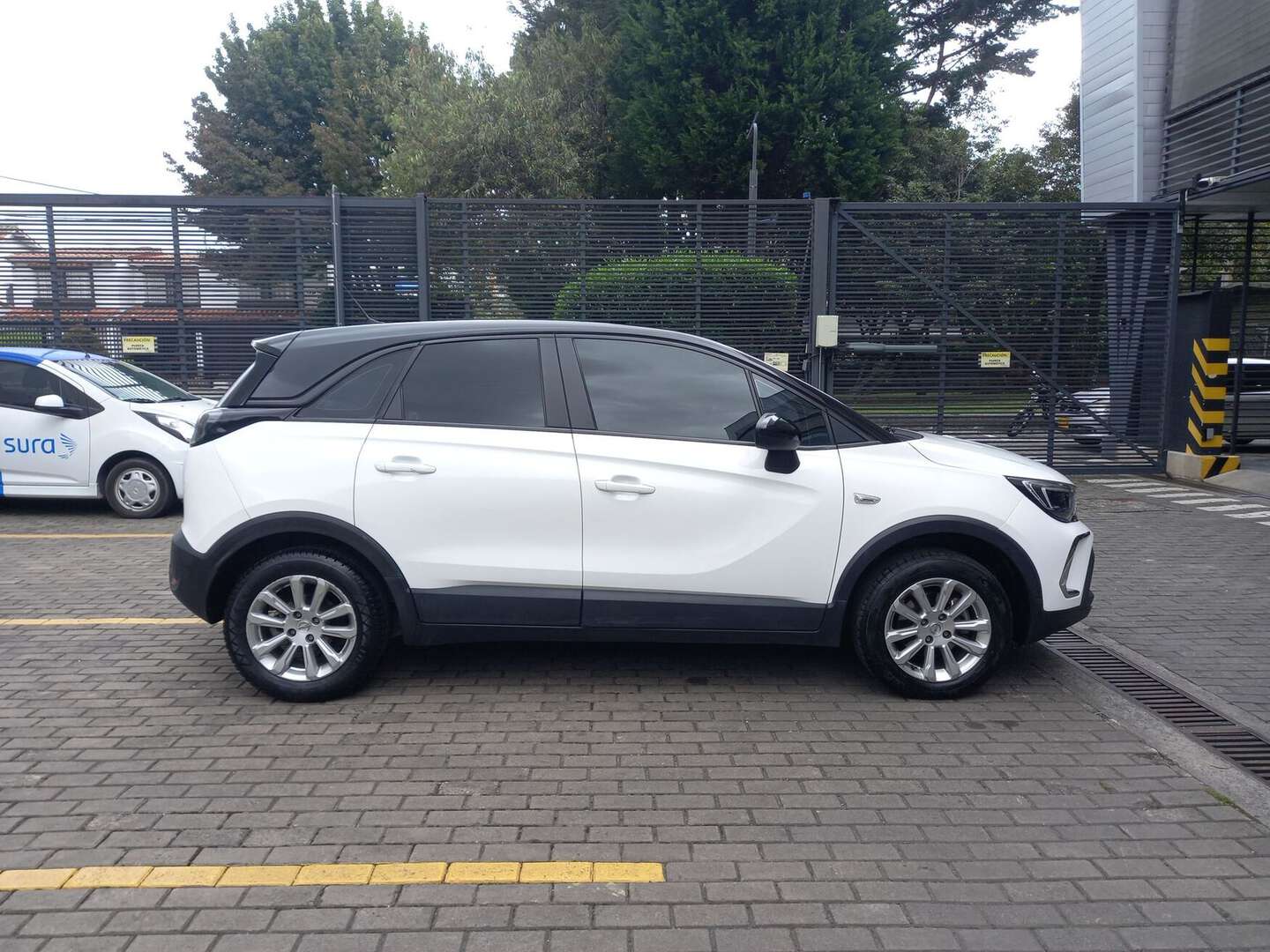 Opel - Crossland - 2023