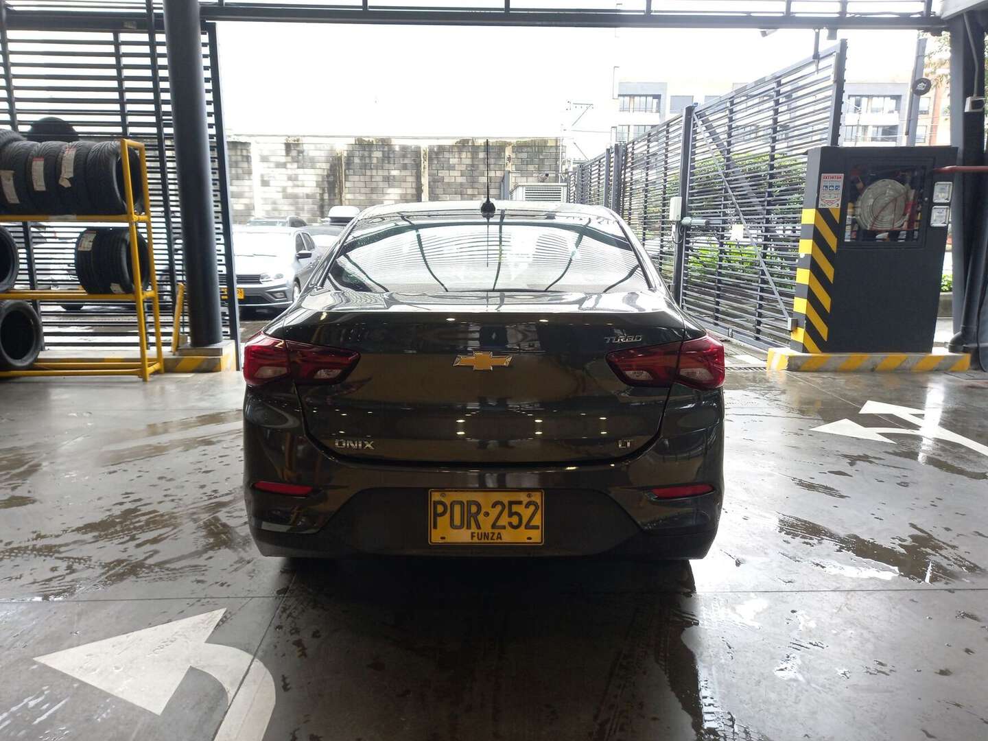 Chevrolet - Onix - 2025