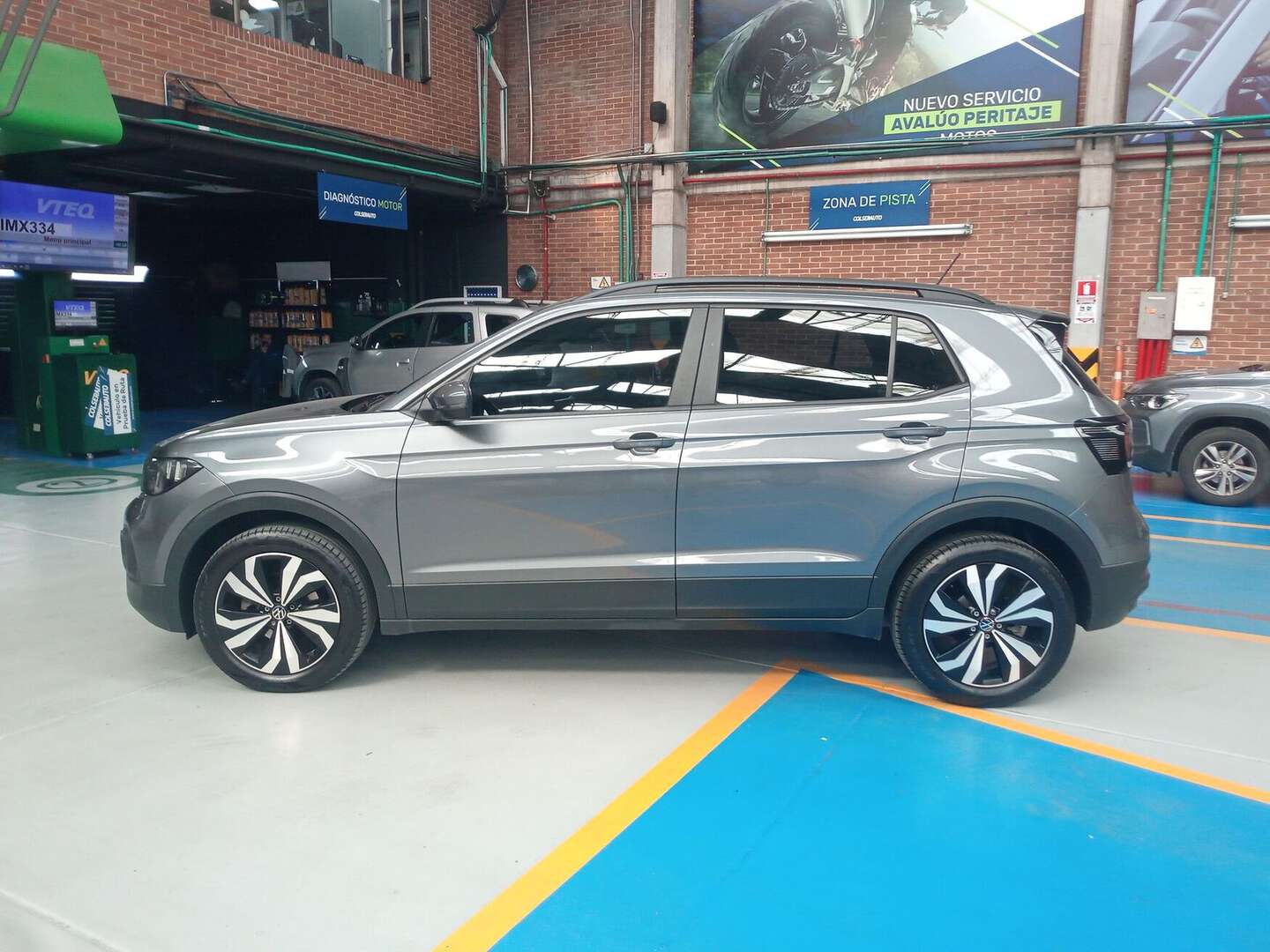 Volkswagen - T-Cross - 2024
