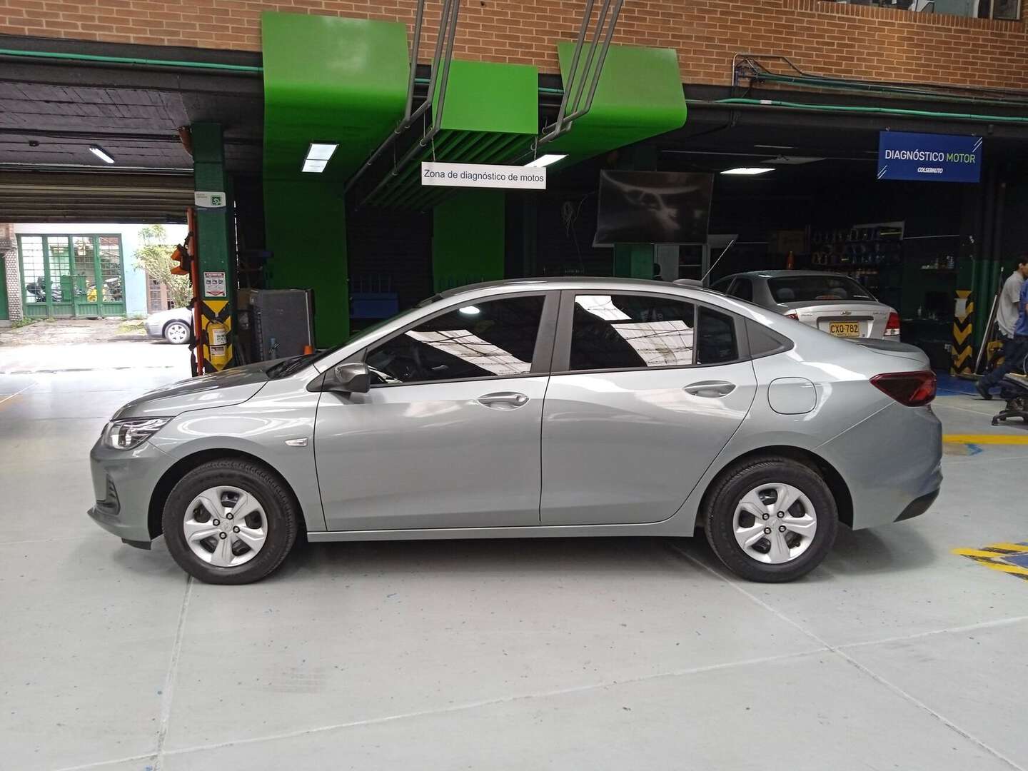 Chevrolet - Onix - 2025