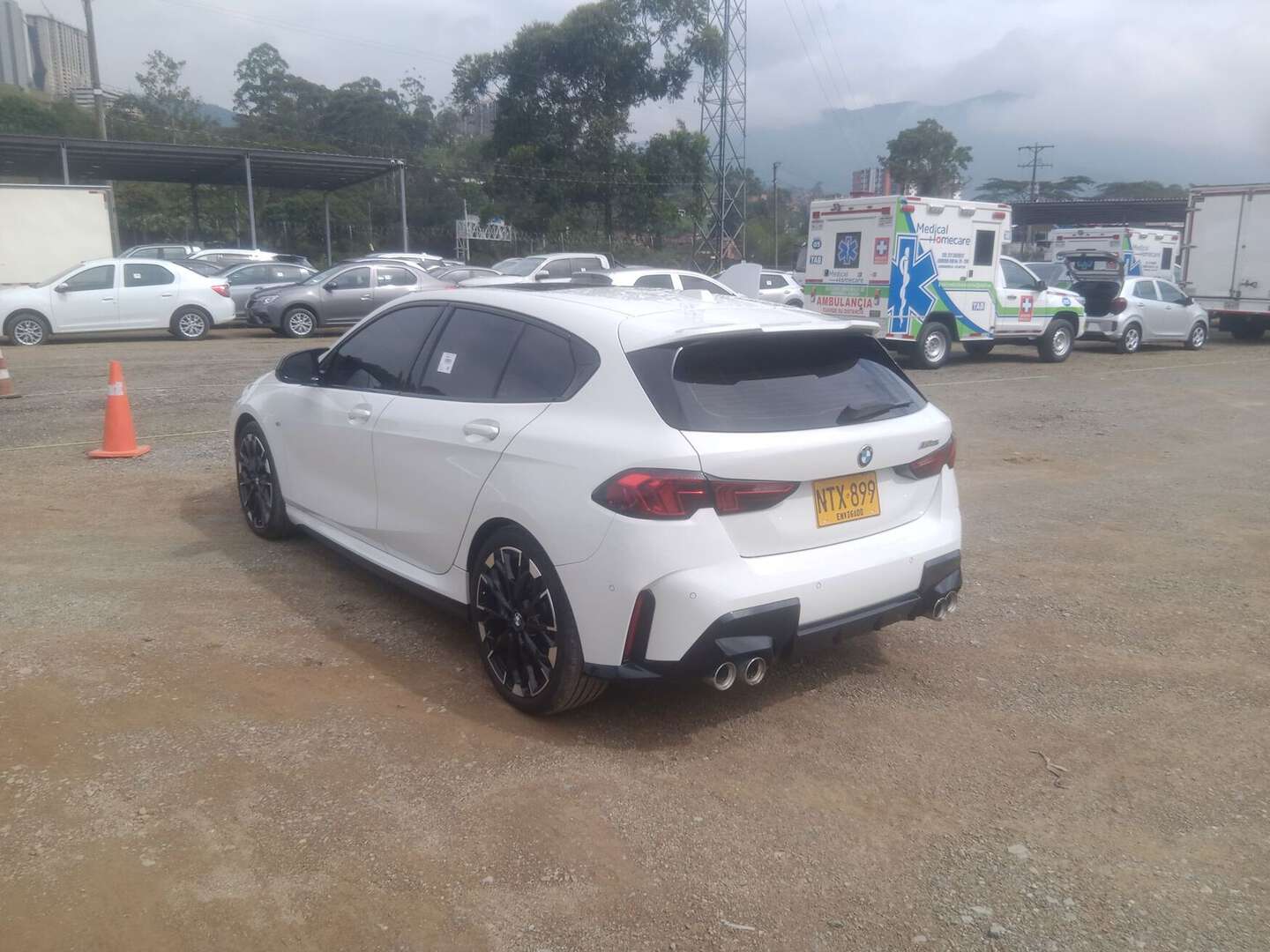BMW - M135i - 2025