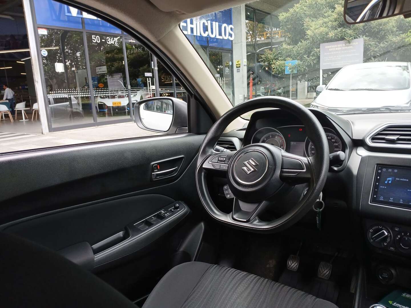 Suzuki - Swift - 2023