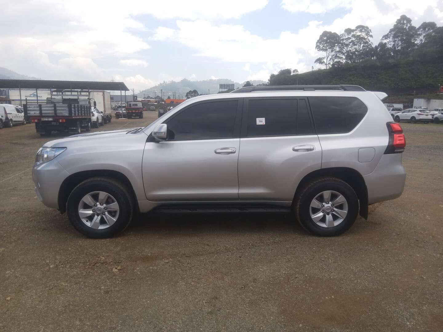 Toyota - Prado - 2021