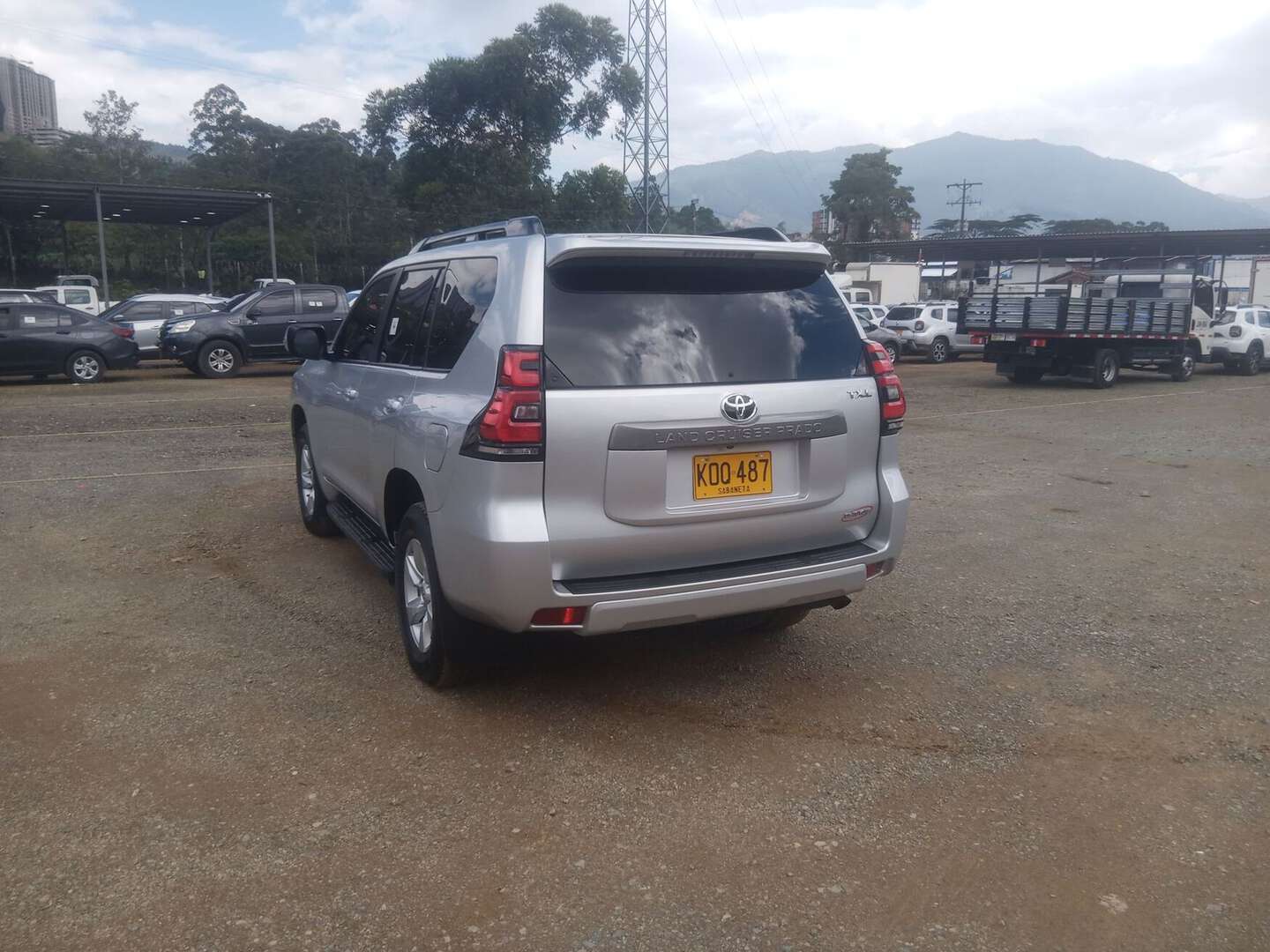Toyota - Prado - 2021