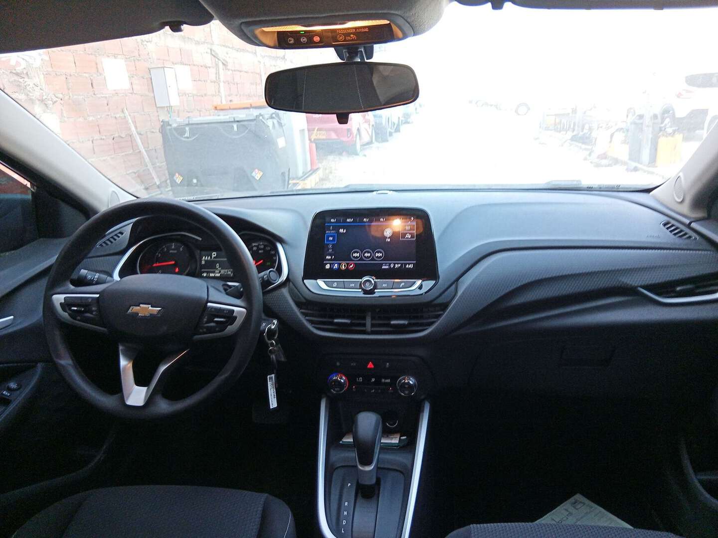 Chevrolet - Onix - 2025