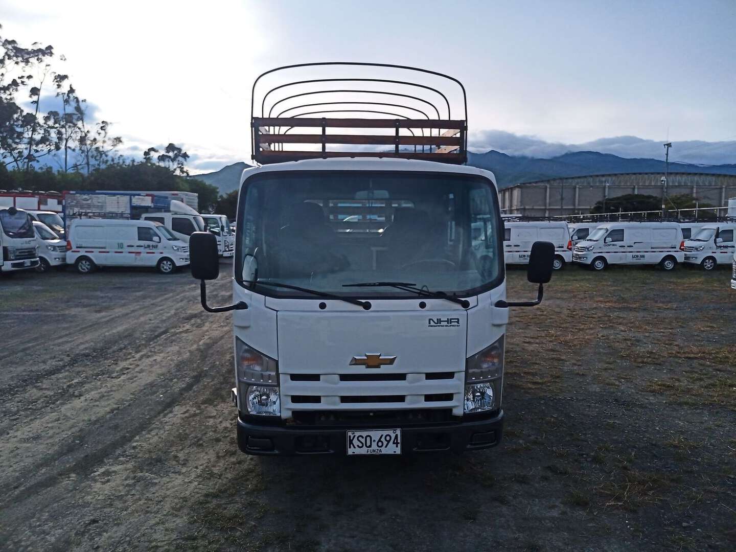 Chevrolet - NHR Doble - 2022