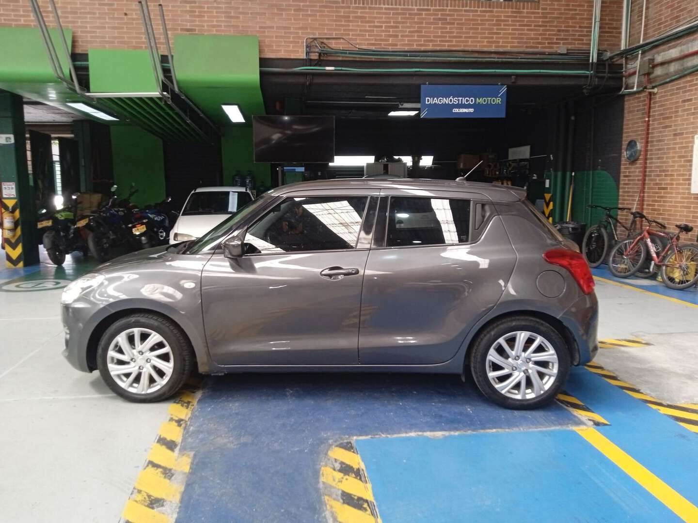 Suzuki - Swift - 2022