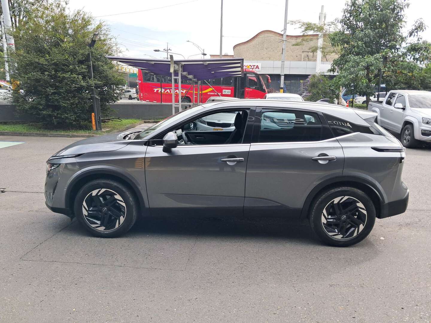 Nissan - Qashqai - 2025