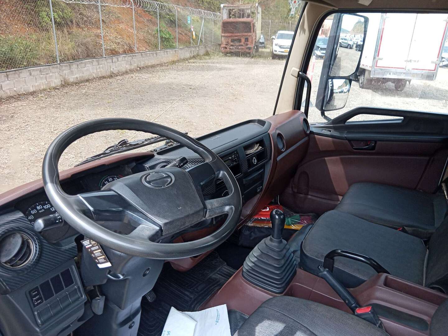 Hino - FC9J - 2022