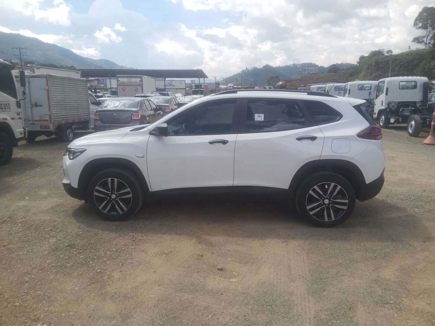 Chevrolet - Tracker - 2025