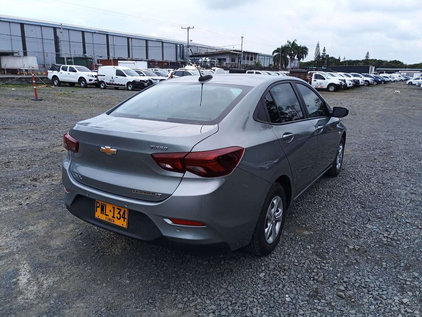 Chevrolet - Onix - 2025