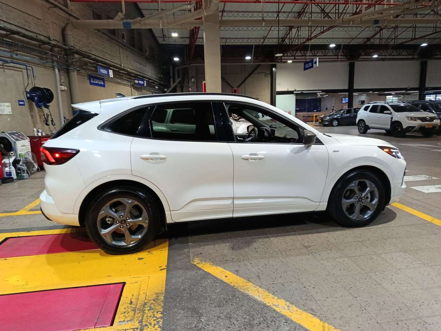 Ford - Escape - 2023