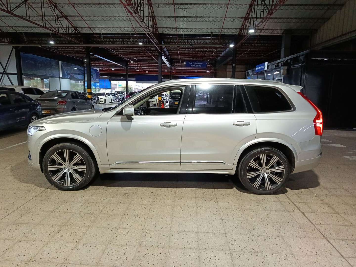Volvo - XC90 - 2022