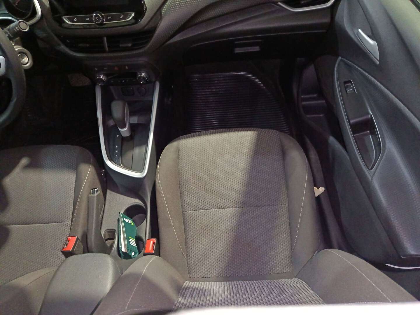 Chevrolet - Onix - 2025