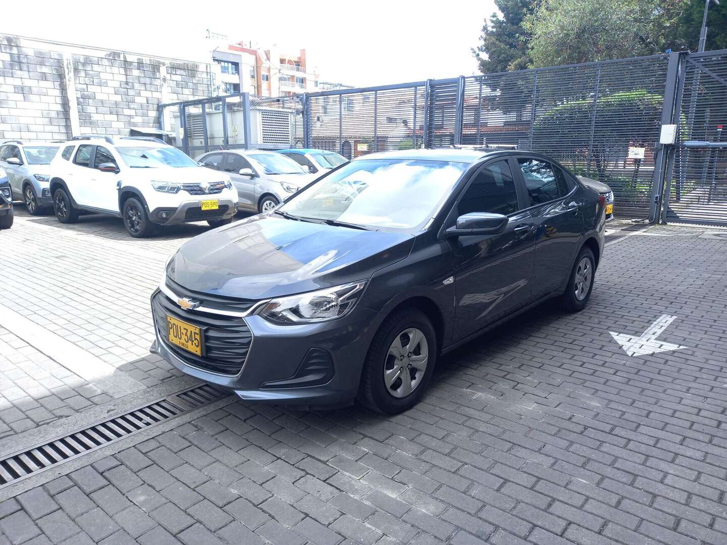 Chevrolet - Onix - 2025