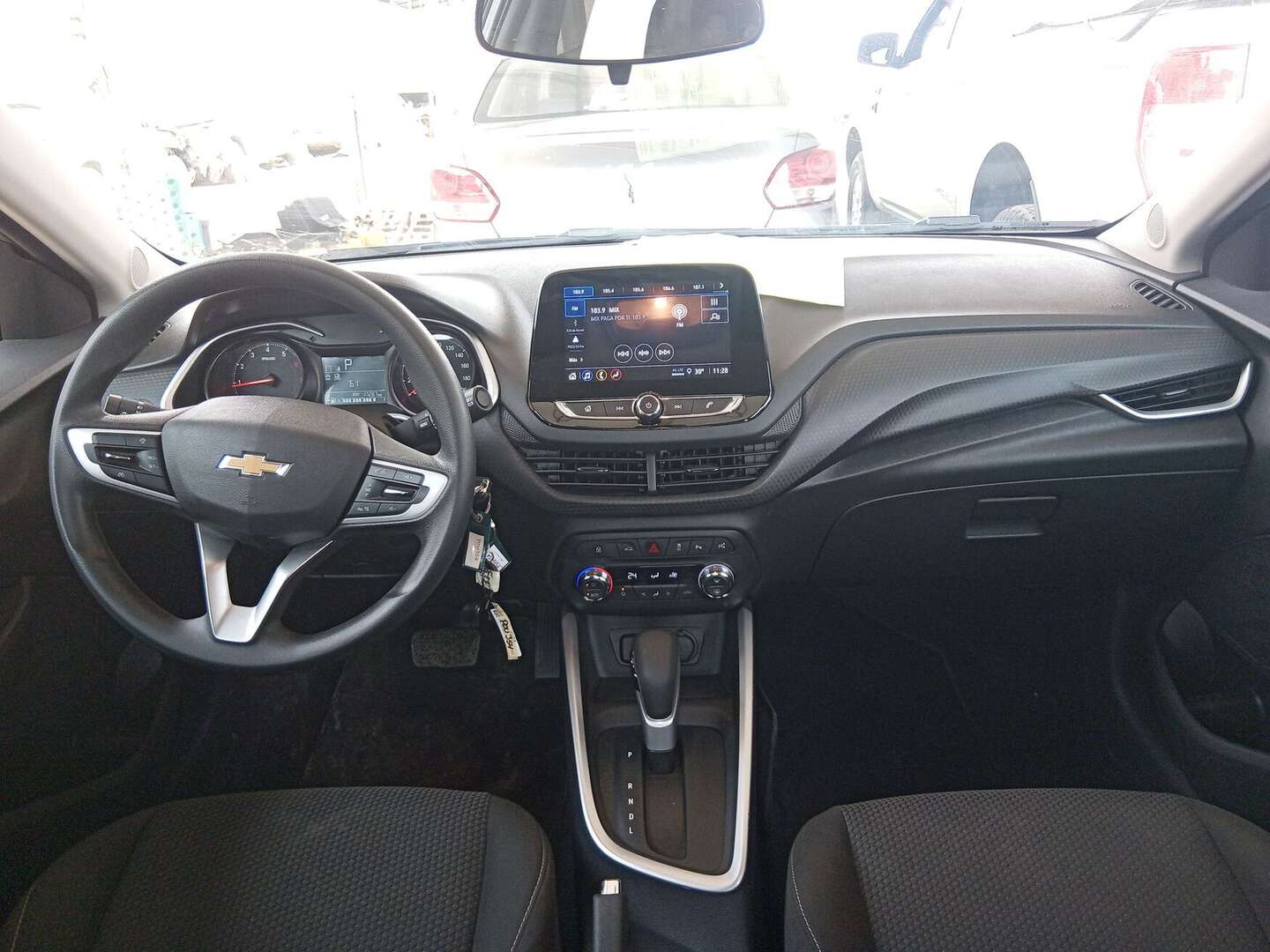 Chevrolet - Onix - 2025