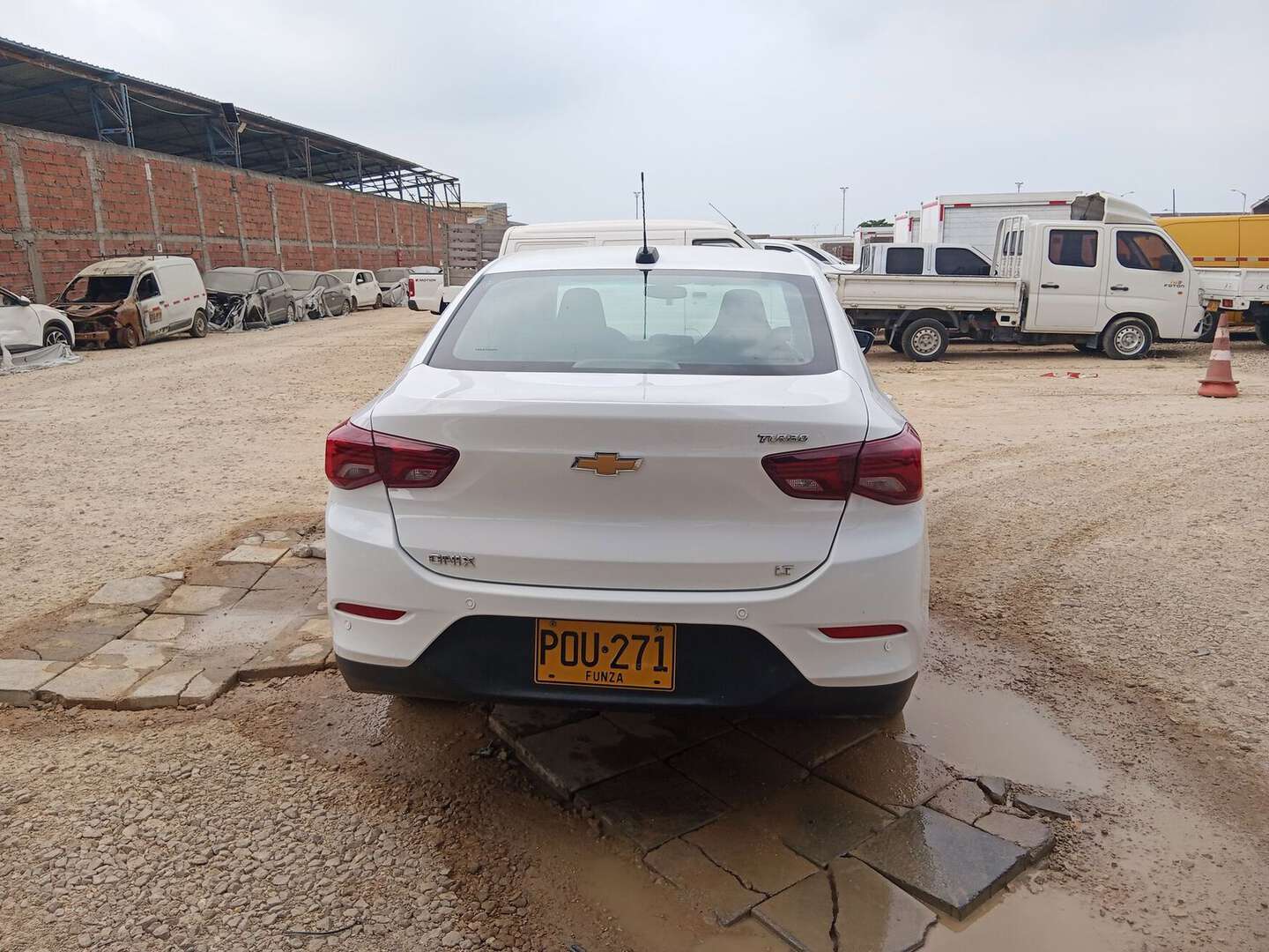 Chevrolet - Onix - 2025