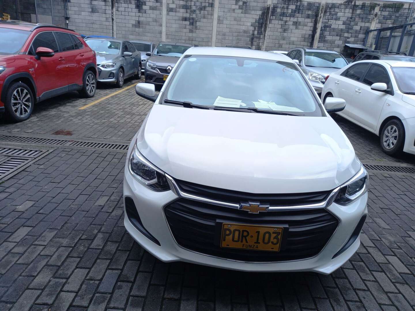 Chevrolet - Onix - 2025