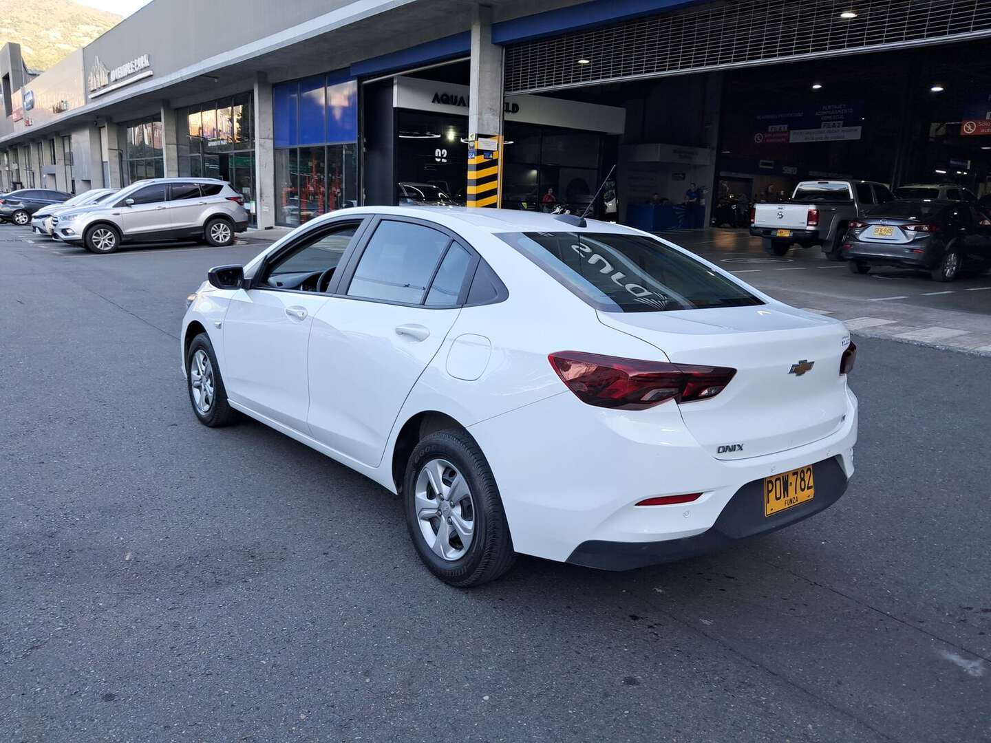 Chevrolet - Onix - 2025