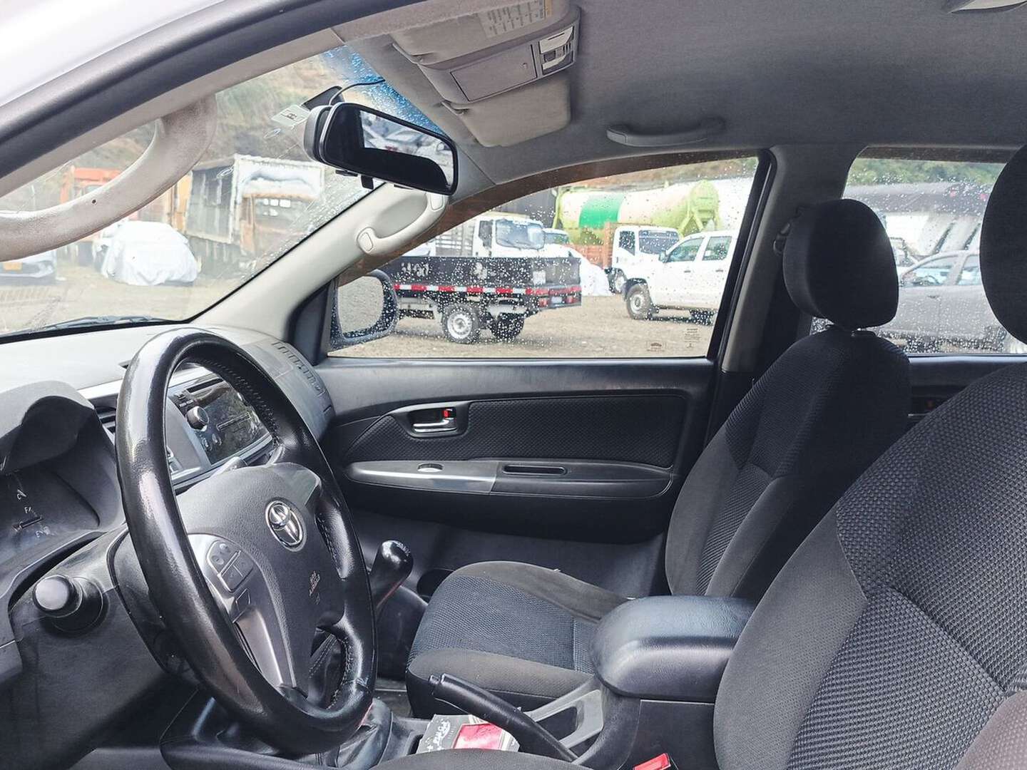 Toyota - Hilux - 2016