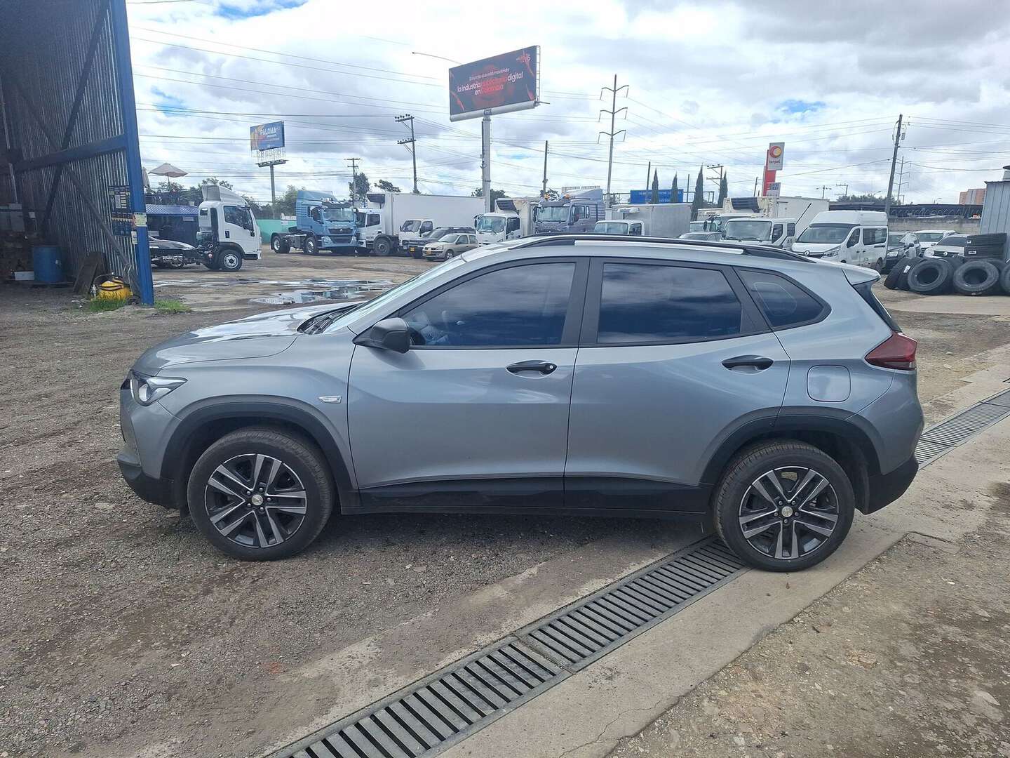 Chevrolet - Tracker - 2025