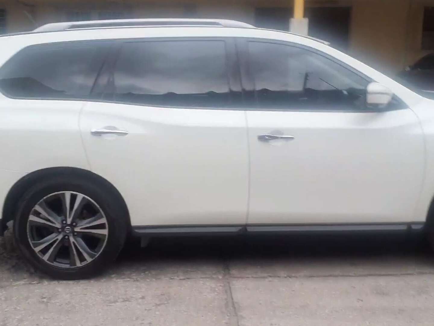 Nissan - Pathfinder - 2019