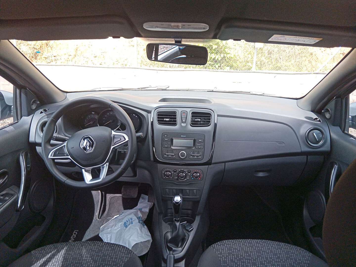 Renault - Logan - 2023