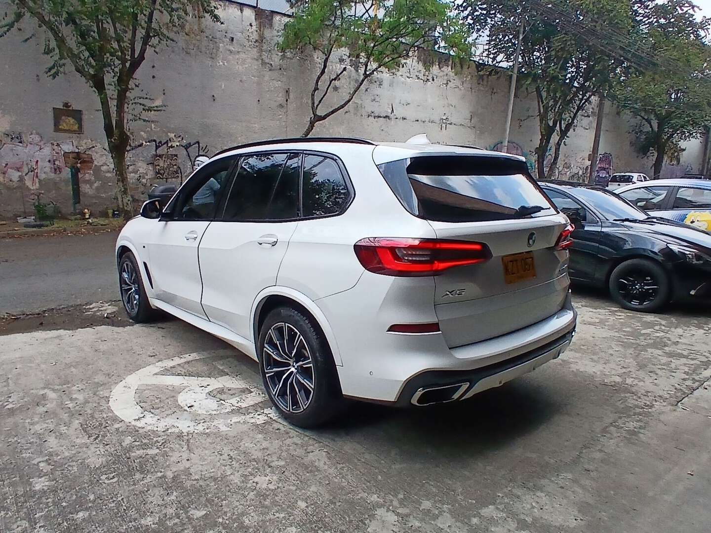 BMW - X5 - 2022